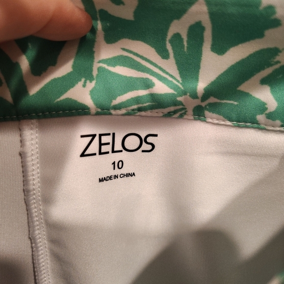 Zellos Women's Green Floral Mini Skirt Skort Sz  10- Tennis Preppy Golf Resort - Picture 2 of 7